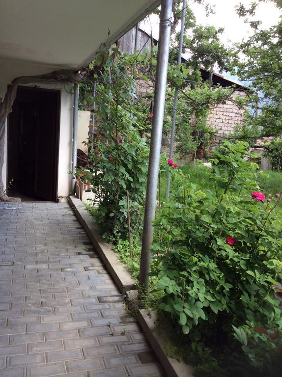 Guest House Chuta In Lagami Mestia Exterior photo