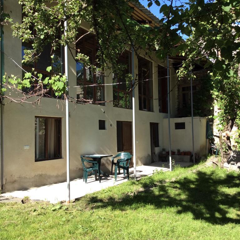 Guest House Chuta In Lagami Mestia Exterior photo